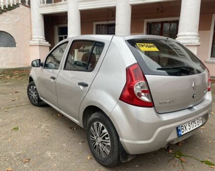 Серый Рено 4, объемом двигателя 1.4 л и пробегом 3 тыс. км за 3900 $, фото 4 на Automoto.ua