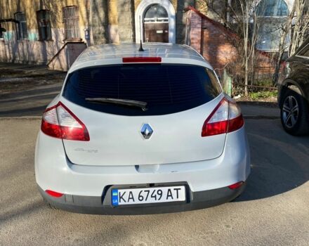 Серый Рено 4, объемом двигателя 1.5 л и пробегом 285 тыс. км за 5500 $, фото 2 на Automoto.ua