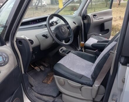 Серый Рено 4, объемом двигателя 2 л и пробегом 254 тыс. км за 4600 $, фото 7 на Automoto.ua