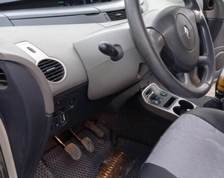 Серый Рено 4, объемом двигателя 2 л и пробегом 254 тыс. км за 4600 $, фото 2 на Automoto.ua