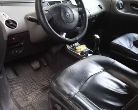 Серый Рено 4, объемом двигателя 3 л и пробегом 309 тыс. км за 2650 $, фото 4 на Automoto.ua