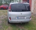 Сірий Рено 4, об'ємом двигуна 2.2 л та пробігом 397 тис. км за 3500 $, фото 2 на Automoto.ua