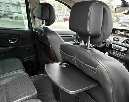 Серый Рено 4, объемом двигателя 1.6 л и пробегом 204 тыс. км за 9200 $, фото 21 на Automoto.ua