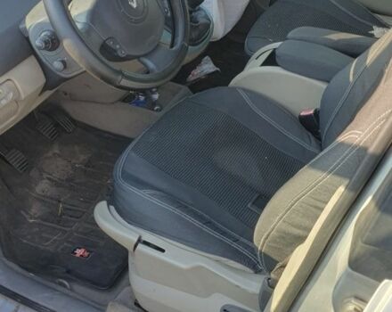 Сірий Рено 4, об'ємом двигуна 1.5 л та пробігом 300 тис. км за 1600 $, фото 3 на Automoto.ua