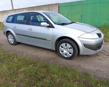 Рено 4 2006 в Луцке на Automoto.ua Серый Рено 4, объемом двигателя 1.6 л и пробегом 193 тыс. км за 5400 $, фото 2 на Automoto.ua