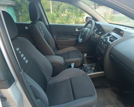 Серый Рено 4, объемом двигателя 1.5 л и пробегом 290 тыс. км за 4800 $, фото 7 на Automoto.ua