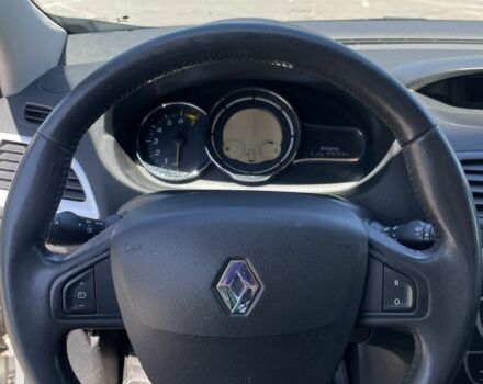 Серый Рено 4, объемом двигателя 1.6 л и пробегом 218 тыс. км за 7000 $, фото 13 на Automoto.ua