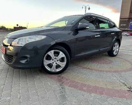 Серый Рено 4, объемом двигателя 1.6 л и пробегом 200 тыс. км за 8299 $, фото 1 на Automoto.ua
