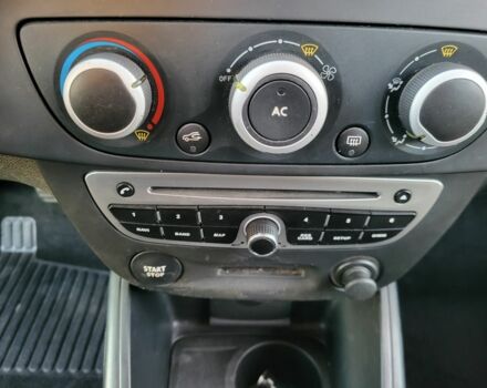 Сірий Рено 4, об'ємом двигуна 1.5 л та пробігом 175 тис. км за 7000 $, фото 14 на Automoto.ua