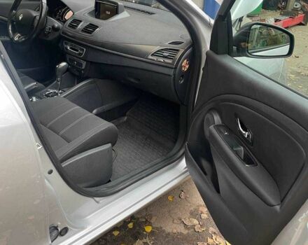 Серый Рено 4, объемом двигателя 1.5 л и пробегом 281 тыс. км за 7400 $, фото 4 на Automoto.ua