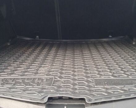 Серый Рено 4, объемом двигателя 1.6 л и пробегом 238 тыс. км за 12100 $, фото 3 на Automoto.ua