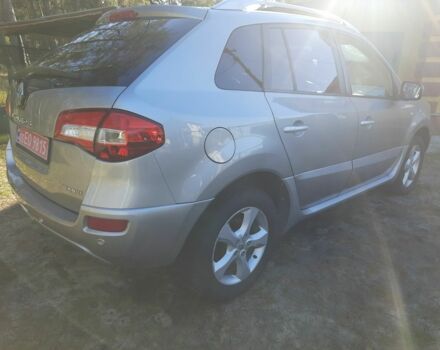 Серый Рено 4, объемом двигателя 2 л и пробегом 256 тыс. км за 10000 $, фото 2 на Automoto.ua