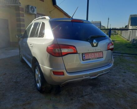 Серый Рено 4, объемом двигателя 2 л и пробегом 256 тыс. км за 10000 $, фото 3 на Automoto.ua