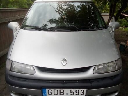 Рено 4 1998 у Конотопе на Automoto.ua Сірий Рено 4, об'ємом двигуна 2 л та пробігом 310 тис. км за 1600 $, фото 1 на Automoto.ua