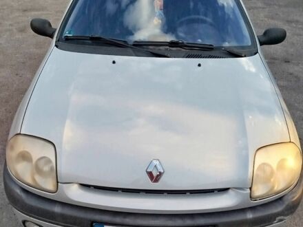 Рено 4 2000 у Житомирі на Automoto.ua Сірий Рено 4, об'ємом двигуна 1.1 л та пробігом 246 тис. км за 2300 $, фото 1 на Automoto.ua