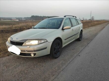 Серый Рено 4, объемом двигателя 0 л и пробегом 300 тыс. км за 2500 $, фото 1 на Automoto.ua