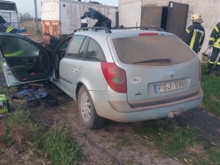 Серый Рено 4, объемом двигателя 0 л и пробегом 150 тыс. км за 500 $, фото 1 на Automoto.ua