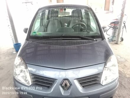 Рено 4 2006 у Новорад-Волынском на Automoto.ua Сірий Рено 4, об'ємом двигуна 1 л та пробігом 180 тис. км за 4500 $, фото 1 на Automoto.ua