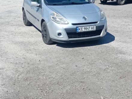 Серый Рено 4, объемом двигателя 1.5 л и пробегом 290 тыс. км за 4400 $, фото 1 на Automoto.ua