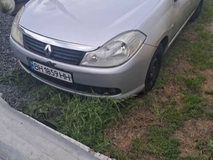 Рено 4 2010 у Києві на Automoto.ua Сірий Рено 4, об'ємом двигуна 1.4 л та пробігом 3 тис. км за 3500 $, фото 1 на Automoto.ua