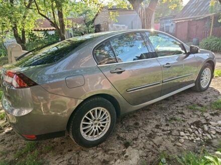 Серый Рено 4, объемом двигателя 2 л и пробегом 195 тыс. км за 7150 $, фото 1 на Automoto.ua