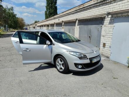 Серый Рено 4, объемом двигателя 1.5 л и пробегом 292 тыс. км за 8000 $, фото 1 на Automoto.ua