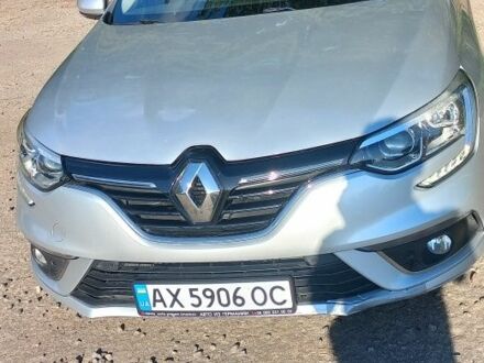 Серый Рено 4, объемом двигателя 1.5 л и пробегом 208 тыс. км за 12523 $, фото 1 на Automoto.ua