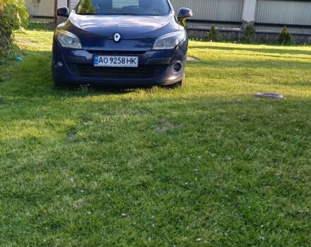 Синий Рено 4, объемом двигателя 1.5 л и пробегом 250 тыс. км за 5850 $, фото 1 на Automoto.ua