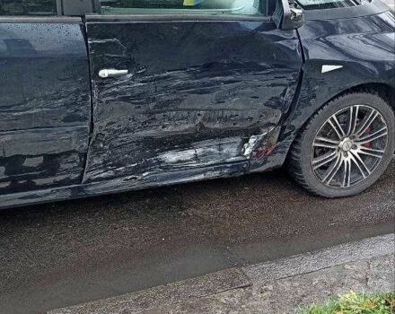 Синий Рено 4, объемом двигателя 2.2 л и пробегом 350 тыс. км за 2836 $, фото 3 на Automoto.ua