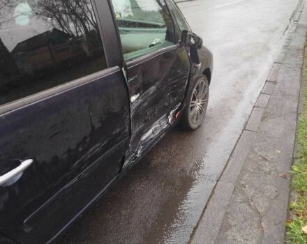 Синий Рено 4, объемом двигателя 2.2 л и пробегом 350 тыс. км за 2836 $, фото 1 на Automoto.ua