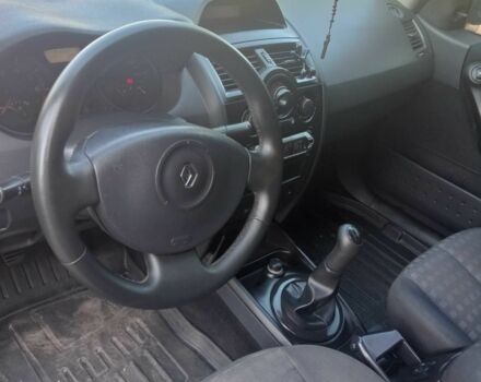 Синій Рено 4, об'ємом двигуна 1.4 л та пробігом 3 тис. км за 5500 $, фото 8 на Automoto.ua