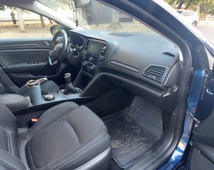 Синий Рено 4, объемом двигателя 1.6 л и пробегом 161 тыс. км за 13200 $, фото 4 на Automoto.ua