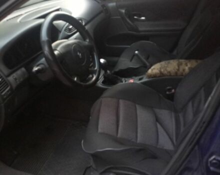 Синій Рено 4, об'ємом двигуна 1.9 л та пробігом 400 тис. км за 2800 $, фото 3 на Automoto.ua
