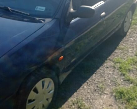 Синий Рено 4, объемом двигателя 1.6 л и пробегом 200 тыс. км за 1900 $, фото 3 на Automoto.ua