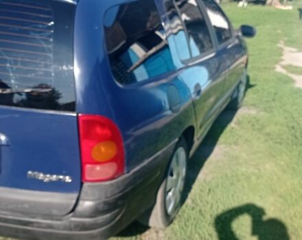 Синий Рено 4, объемом двигателя 1.6 л и пробегом 200 тыс. км за 1900 $, фото 1 на Automoto.ua