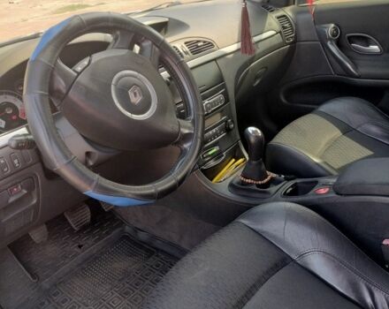 Синий Рено 4, объемом двигателя 2 л и пробегом 192 тыс. км за 5600 $, фото 5 на Automoto.ua