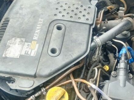 Синий Рено 4, объемом двигателя 1.9 л и пробегом 200 тыс. км за 2800 $, фото 1 на Automoto.ua