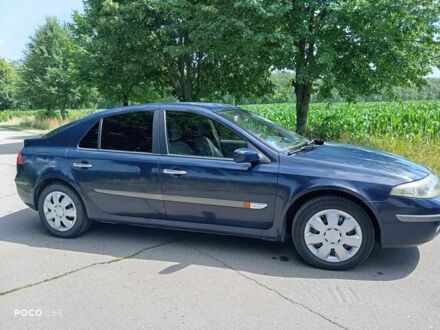 Рено 4 2002 в Ровно на Automoto.ua Синий Рено 4, объемом двигателя 1.8 л и пробегом 217 тыс. км за 3400 $, фото 1 на Automoto.ua