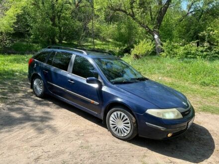 Рено 4 2002 у Житомирі на Automoto.ua Синій Рено 4, об'ємом двигуна 1.9 л та пробігом 390 тис. км за 2600 $, фото 1 на Automoto.ua