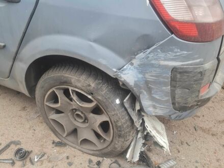 Синій Рено 4, об'ємом двигуна 1.5 л та пробігом 340 тис. км за 2700 $, фото 1 на Automoto.ua