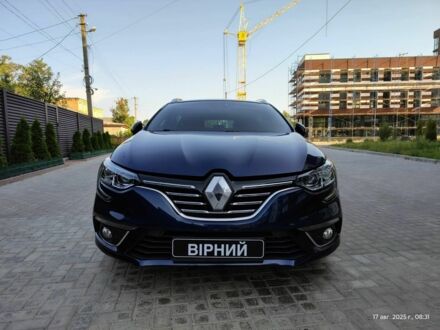 Рено 4 2019 в Ромнах на Automoto.ua Синий Рено 4, объемом двигателя 0 л и пробегом 39 тыс. км за 13900 $, фото 1 на Automoto.ua