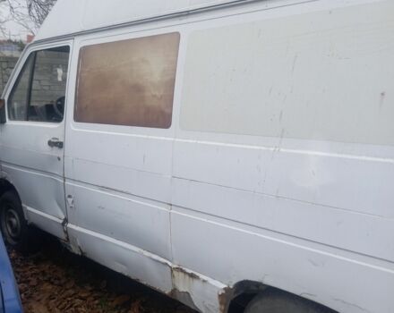 Белый Рено 5, объемом двигателя 1 л и пробегом 200 тыс. км за 477 $, фото 1 на Automoto.ua