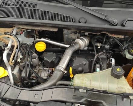 Білий Рено 5, об'ємом двигуна 1.5 л та пробігом 213 тис. км за 6500 $, фото 6 на Automoto.ua