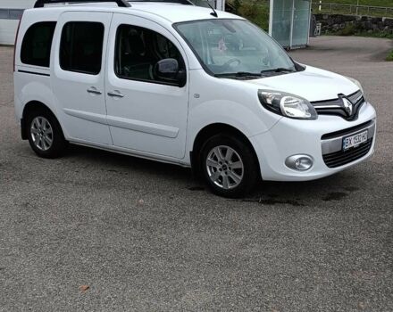 Белый Рено 5, объемом двигателя 1.5 л и пробегом 195 тыс. км за 9872 $, фото 8 на Automoto.ua