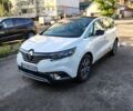 Білий Рено 5, об'ємом двигуна 2 л та пробігом 245 тис. км за 21095 $, фото 1 на Automoto.ua