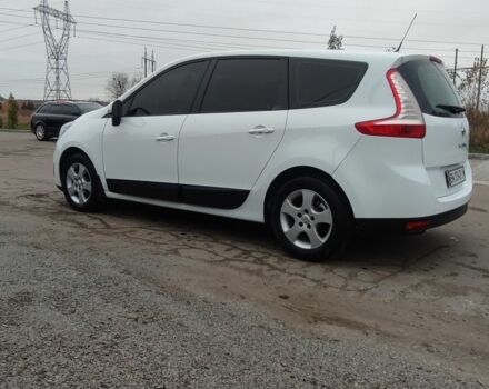 Белый Рено 5, объемом двигателя 1.5 л и пробегом 204 тыс. км за 7900 $, фото 7 на Automoto.ua