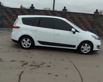 Белый Рено 5, объемом двигателя 1.5 л и пробегом 204 тыс. км за 7900 $, фото 6 на Automoto.ua