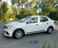Білий Рено 5, об'ємом двигуна 1 л та пробігом 52 тис. км за 7800 $, фото 1 на Automoto.ua