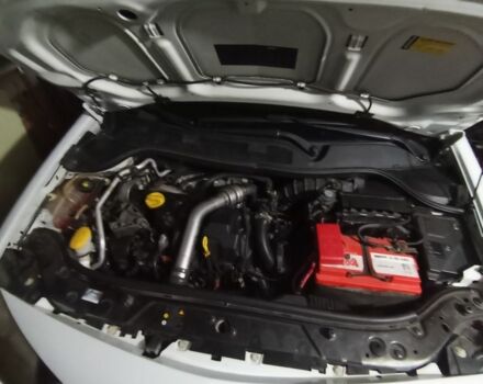 Білий Рено 5, об'ємом двигуна 0 л та пробігом 120 тис. км за 5977 $, фото 16 на Automoto.ua