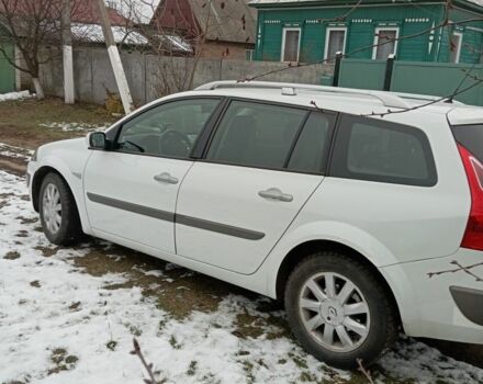 Белый Рено 5, объемом двигателя 1.5 л и пробегом 200 тыс. км за 250000 $, фото 3 на Automoto.ua